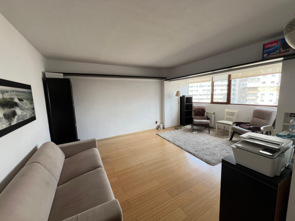 Apatament 1 camera central Palas-Palat