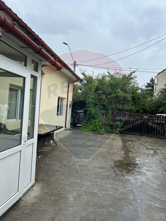 Casă / Vilă cu 4 camere de vânzare în zona Bucurestii...