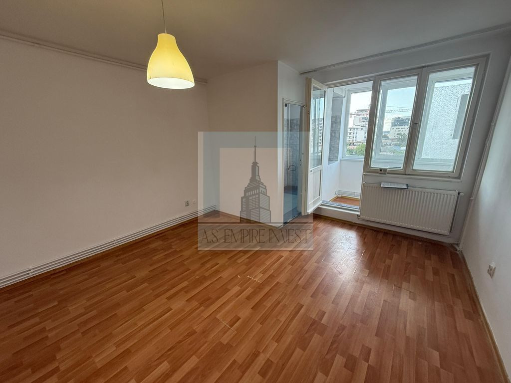 Garsoniera , etj 3/10 - zona Noua