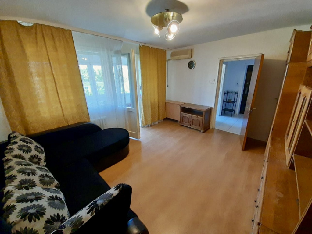 Apartament 3 camere cu centrala in Bulevardul Iuliu Maniu,