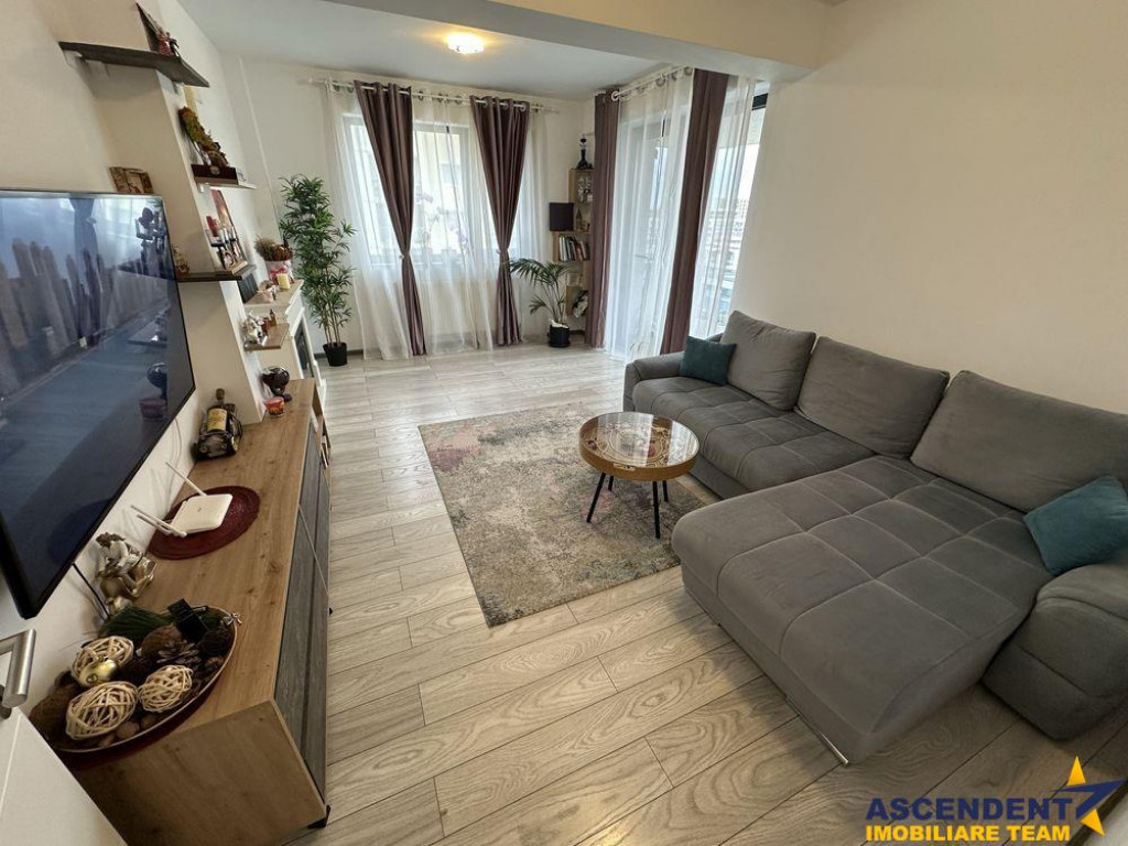 Apartament mobilat utilat, Aria Coresi,Tractorul, Brasov