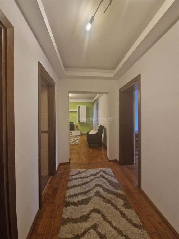 Apartament 2 camere, decomandat, 66.33 mp - zona centrala -