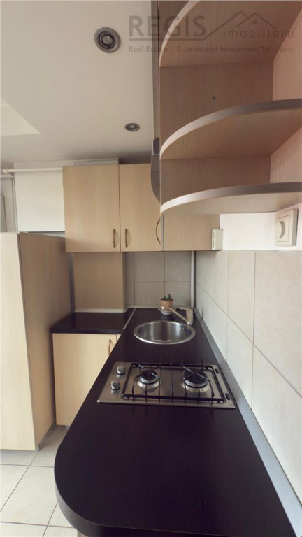 Garsoniera complet dotata in Centrul Civic