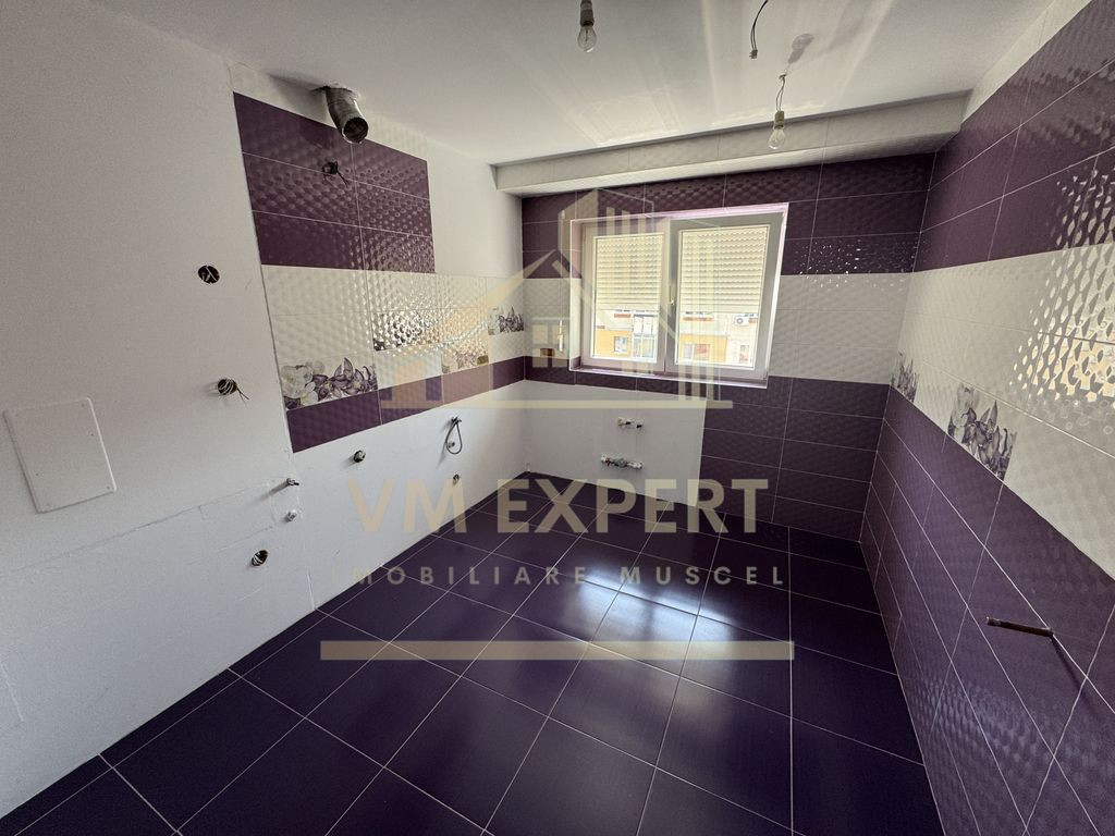 APARTAMENT 2 CAMERE CAMPULUNG, ETAJ 4, CARTIER VISOI