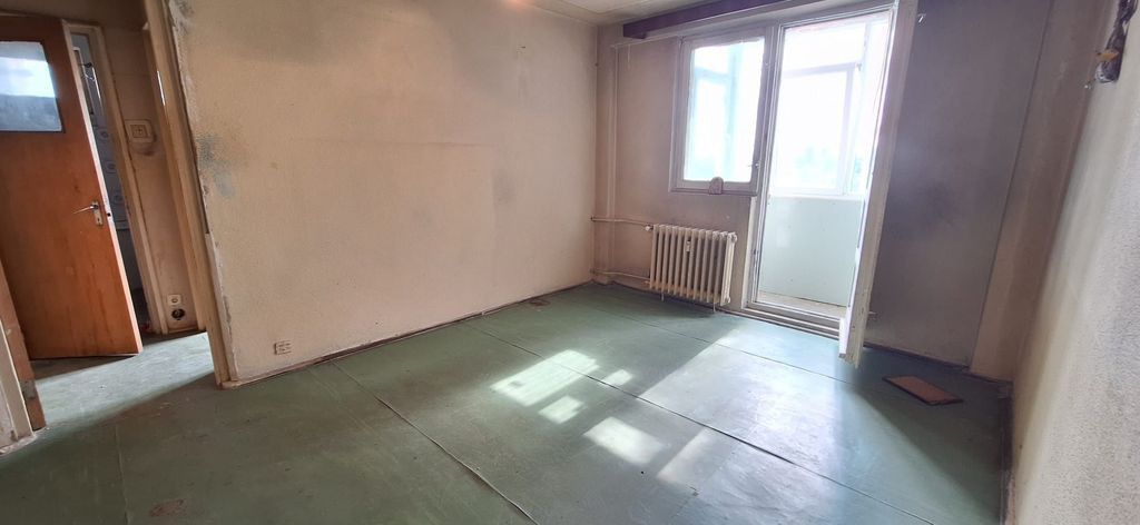 Apartament 3 camere circular Str. Luica - Str. Uioara 2