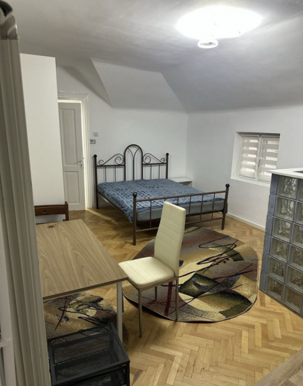 Garsoniera - Cismigiu - Facultatea de drept