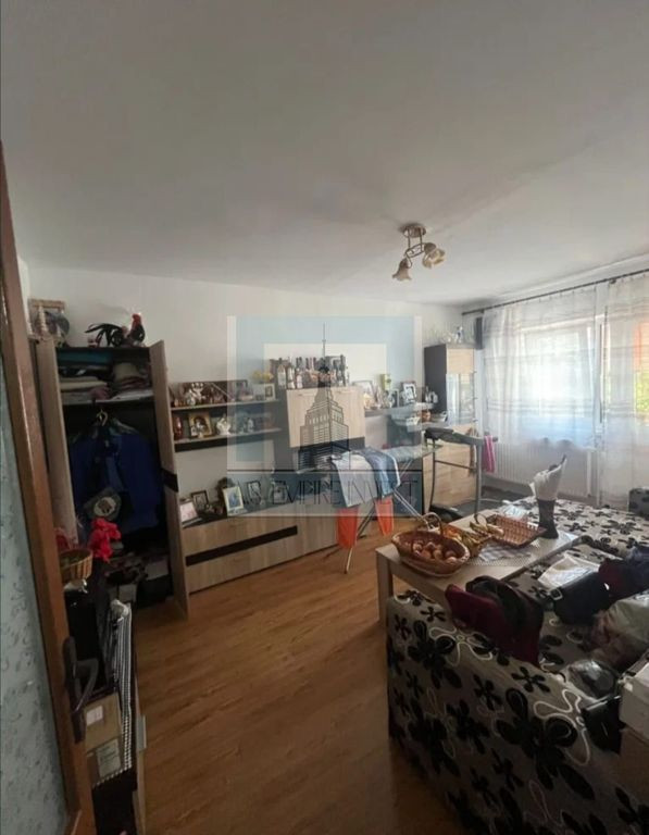 Apartament 3 camere - zona Bartolomeu