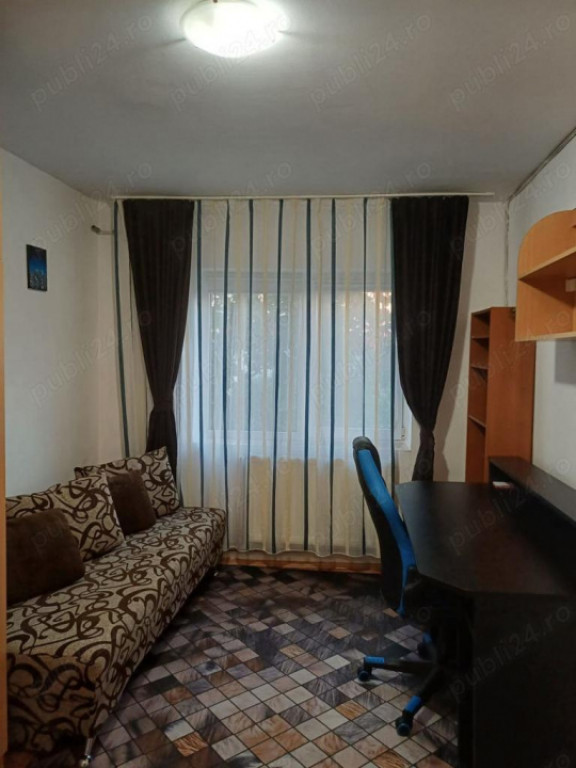 Garsonieră zona Girocului