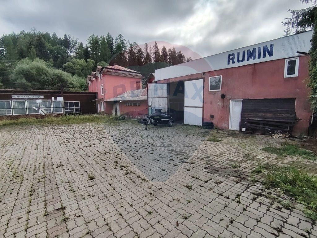 Spațiu industrial de 481mp, cu 1746mp teren în zona Cen...