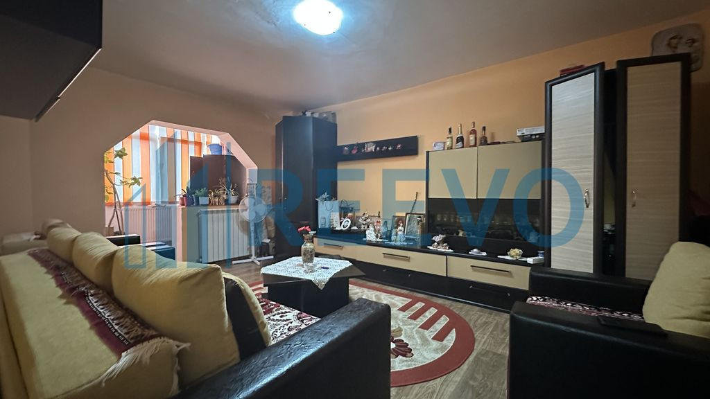 Apartament 2 camere decomandat, Buhuși