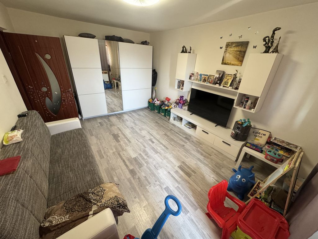 Apartament 2 camere zona Tomis 3