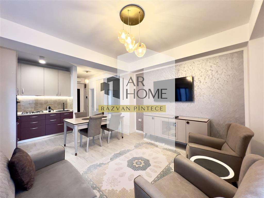 Apartament 3 camere de lux, curte proprie, bloc nou, central