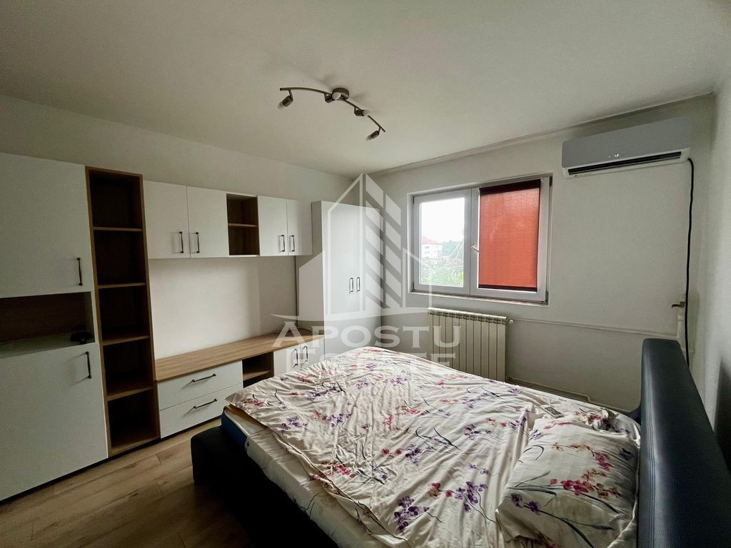 Garsoniera,etaj 4,zona Telegrafului