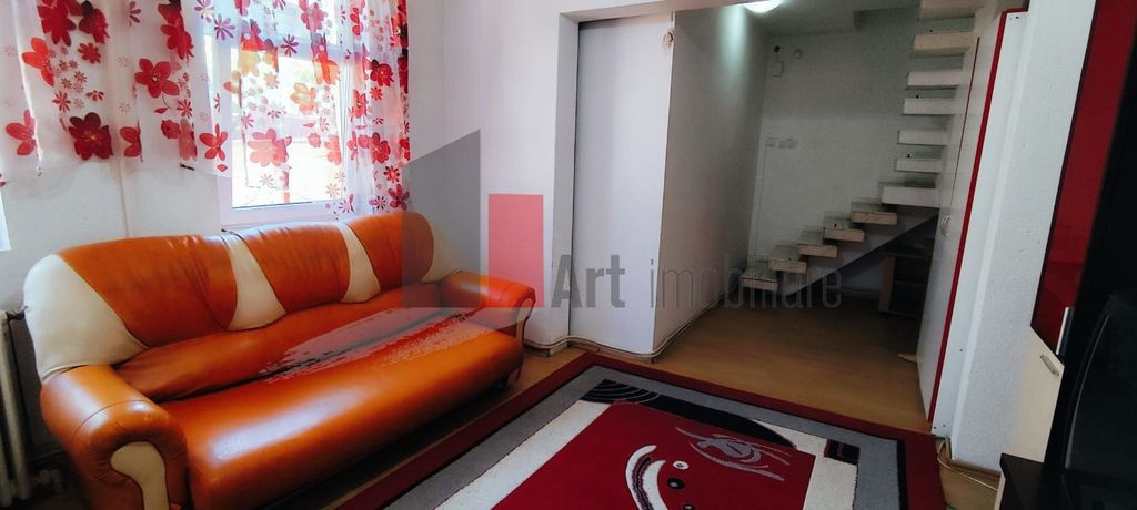 Casa Fitar, Crangasi, zona de case