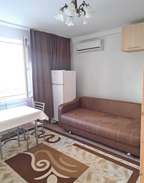 Garsoniera semidecomandata - zona Brasovul Vechi