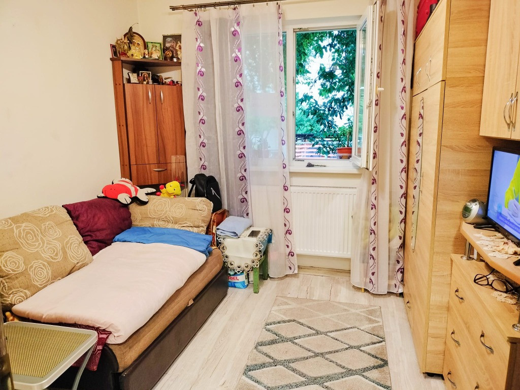 Camera de camin cu baie proprie - Zona Tractorul