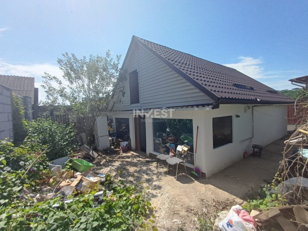 Casa cu 3 camere , Valea Adanca 1km de soseaua Nicolina