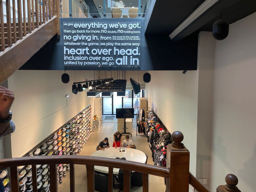 Centrul Vechi Lipscani S+P 300 mp Trafic intens