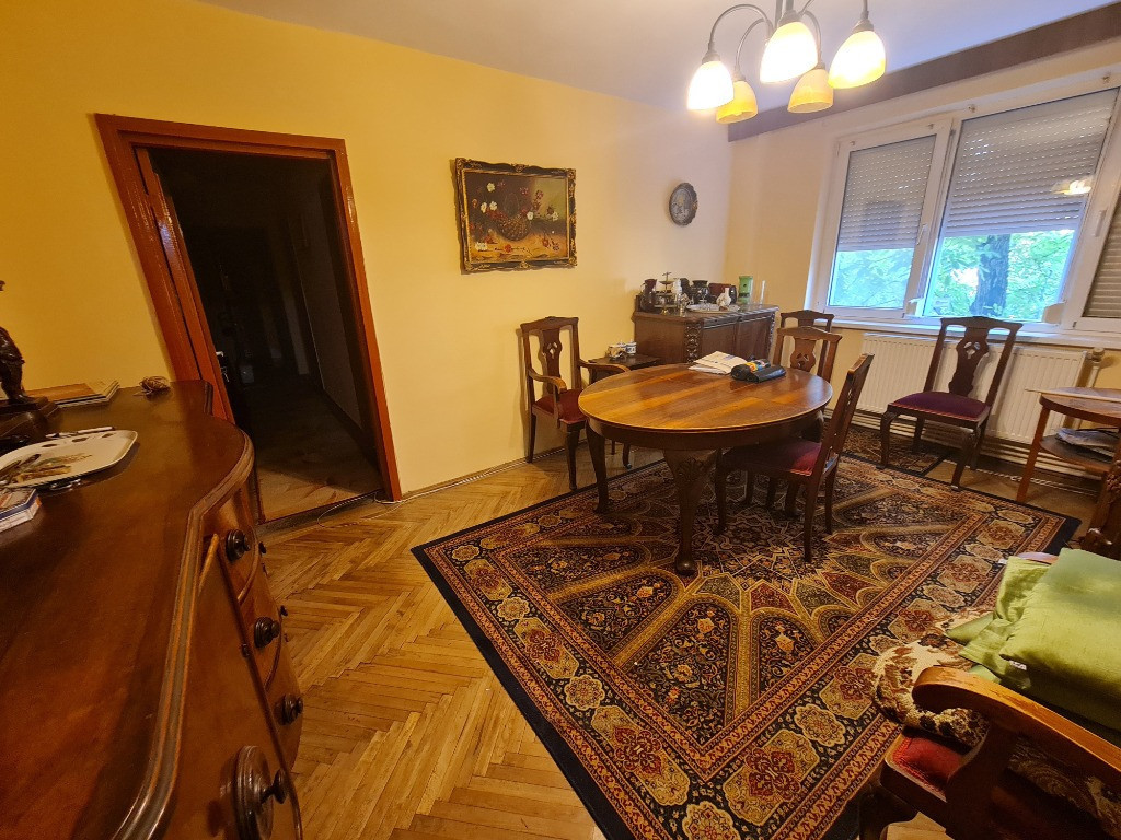 Apart. 4 camere Hipodrom etaj 1