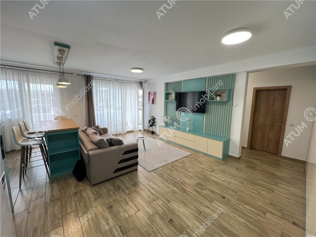 Apartament 3 camere balcon loc parcare zona Piata Cluj din S