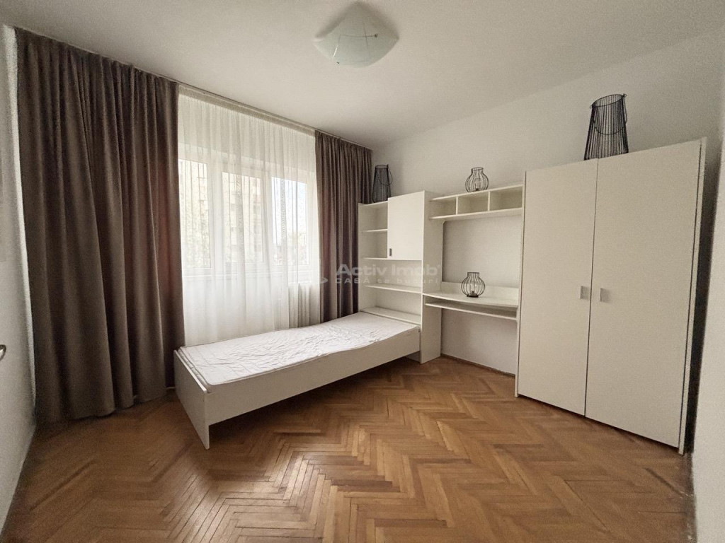Apartament 3 camere, 65 mp, etaj 1, zona Sovata - Decebal