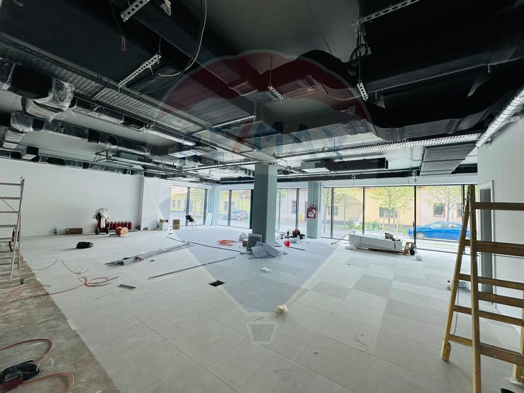 Spatiu comercial de 223 mp de inchiriat, Fabricii de chib...