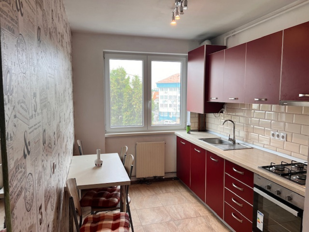 Ap 3 camere et 2 central bD Vasile Milea politie cu balcon