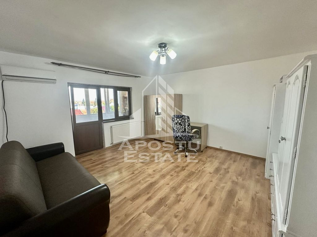 Apartament mare cu o camera, 40mp, zona Complexului Stude...