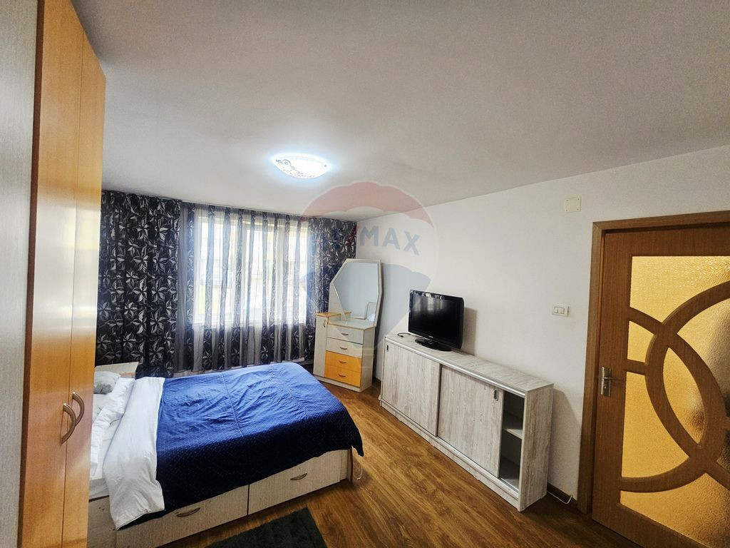 Apartament cu 1 camere de închiriat în zona Precista
