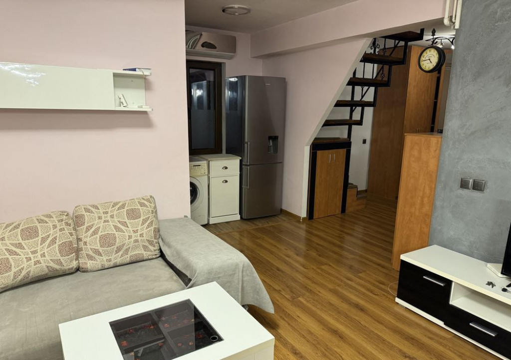 Apartament trei camere duplex - Militari