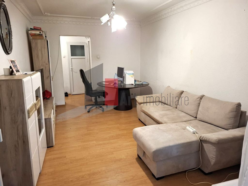 Apartament 3 camere decomandat, bloc H, Str.Rotundă, parter