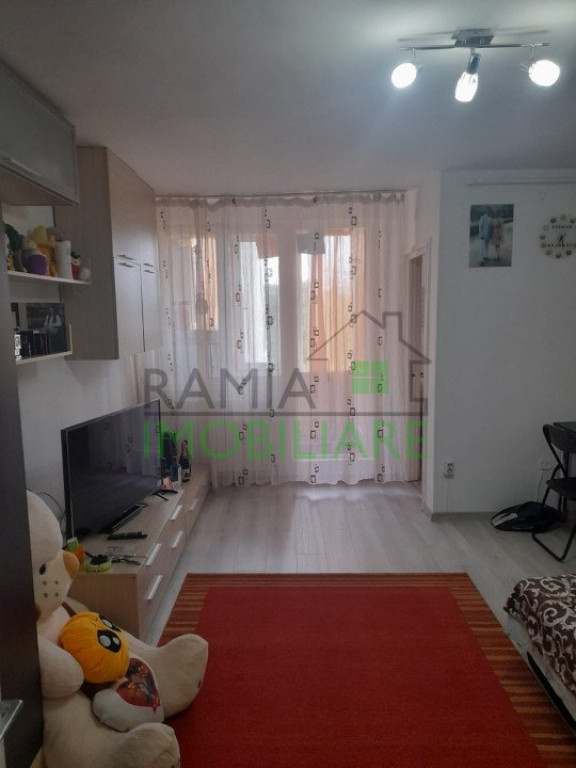 Garsoniera mobilata utilata Tractorul