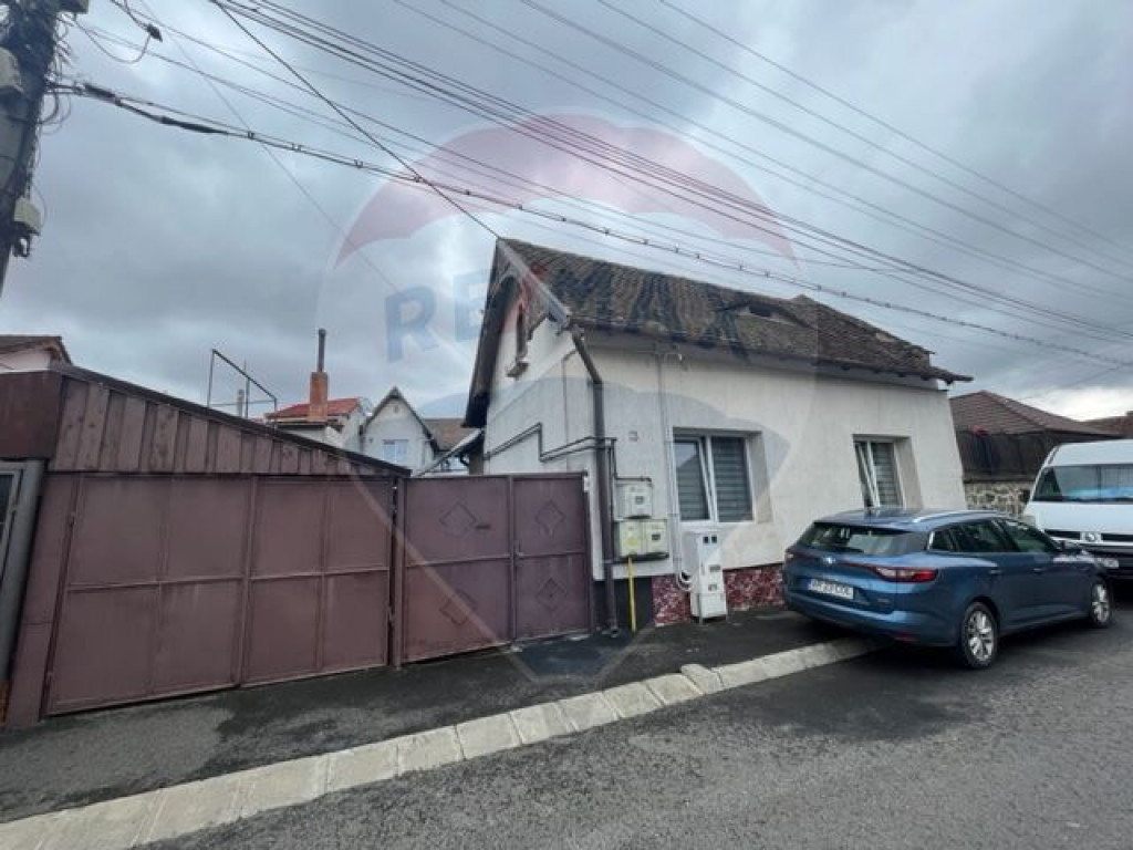 Garsoniera la casa de vanzare, str. Arad