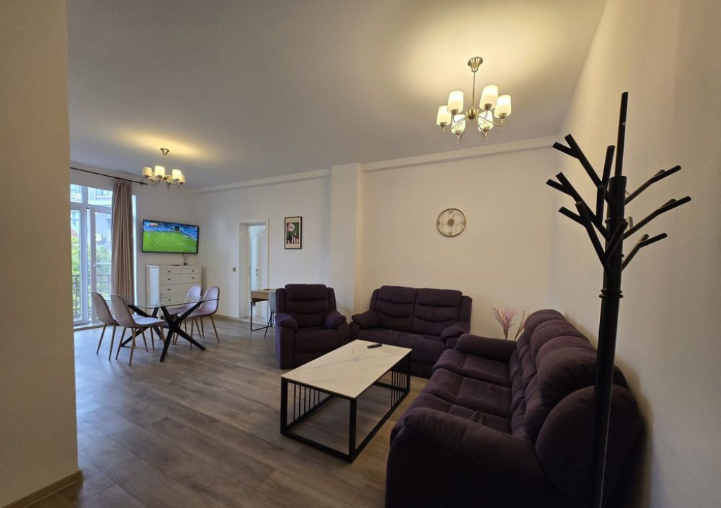 Apartament doua camere decomandat - Cismigiu