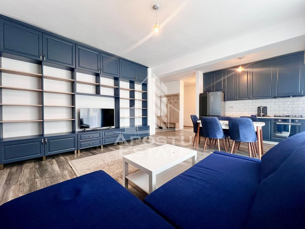 Apartament 3 camere, loc de parcare, centrala proprie, zo...