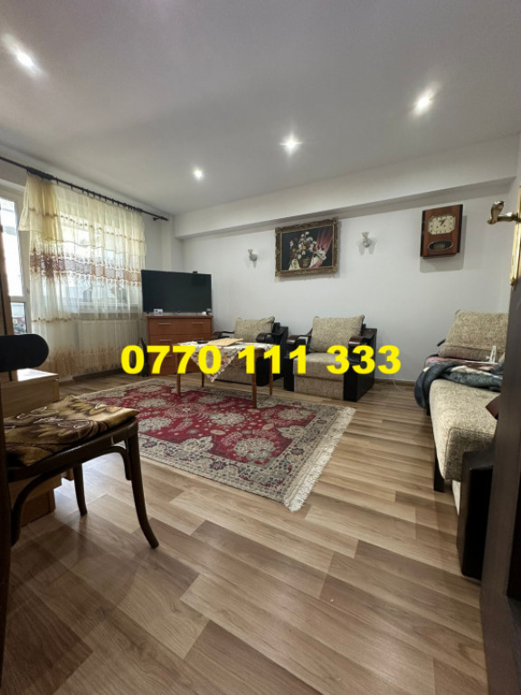 Apartament 4 camere decomandat, zona Garii, etaj 1.