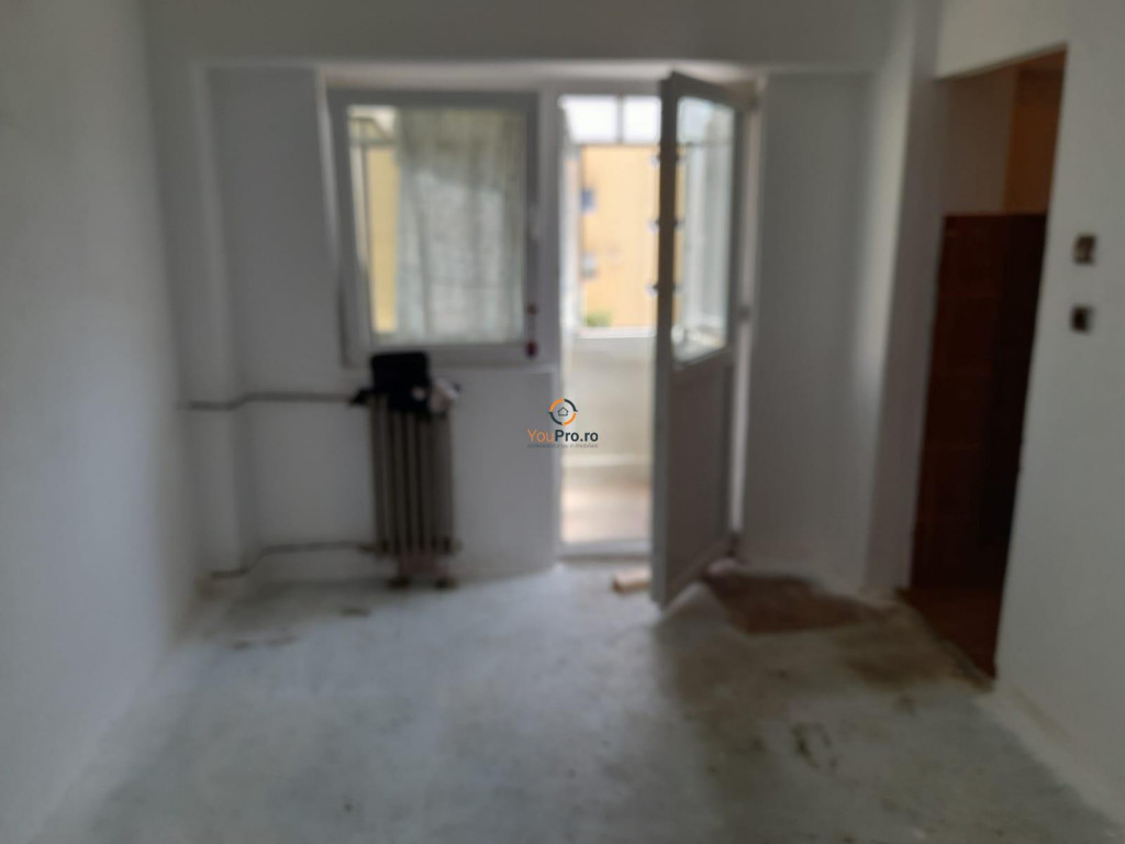 Garsoniera cu Balcon Bloc Izolat