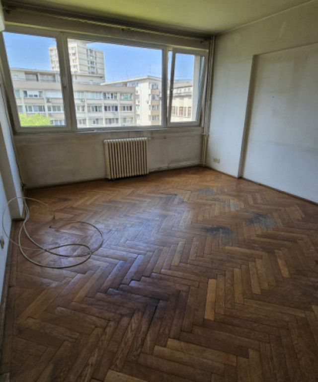 Calea Victoriei * Muzica * etajul 4/6 * suprafata 67.5 mp