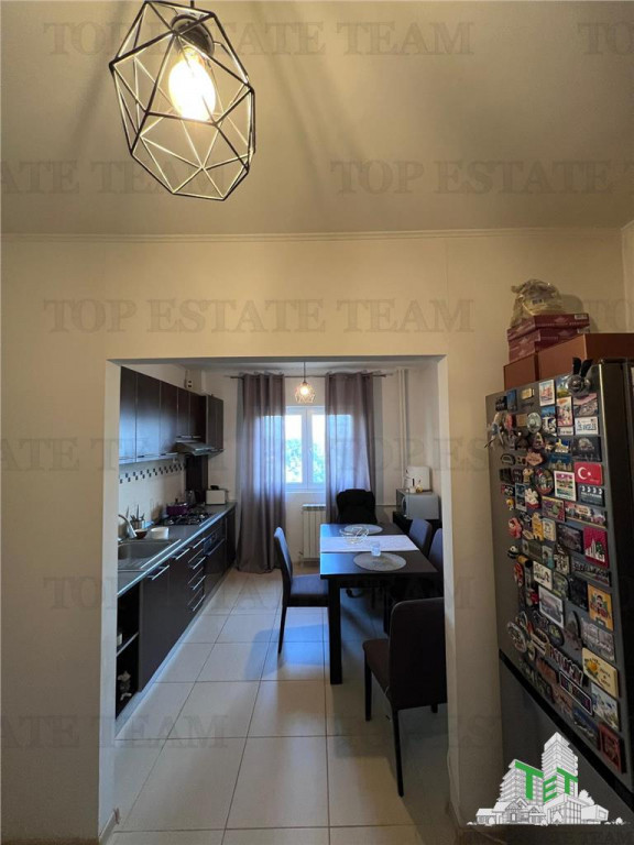 Apartament 2 camere, utilat/mobilat, bloc din anul 1980, in