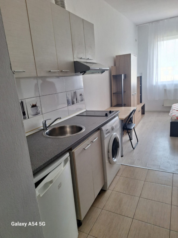 Garsoniera moderna,totul nou, 5 min de Palas