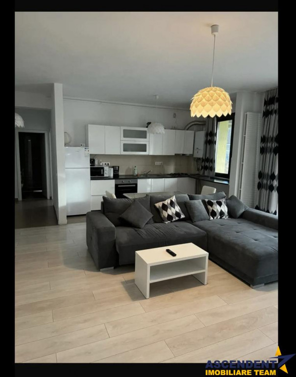 Apartament cu 3 camere, cu terasa si loc parcare, Centrul Is