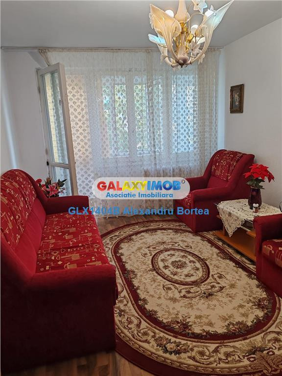 Drumul Taberei - Bulevard, langa statia de metrou