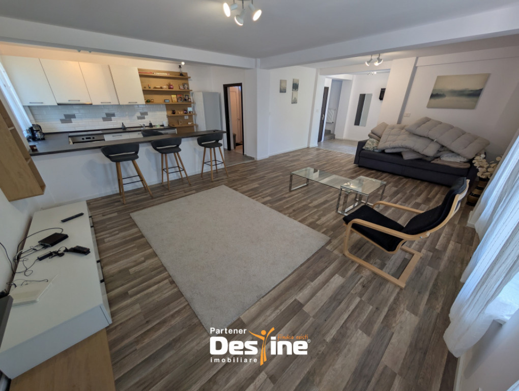 Chirie - Închiriere casă individuală 155 mp + 500 mp tere