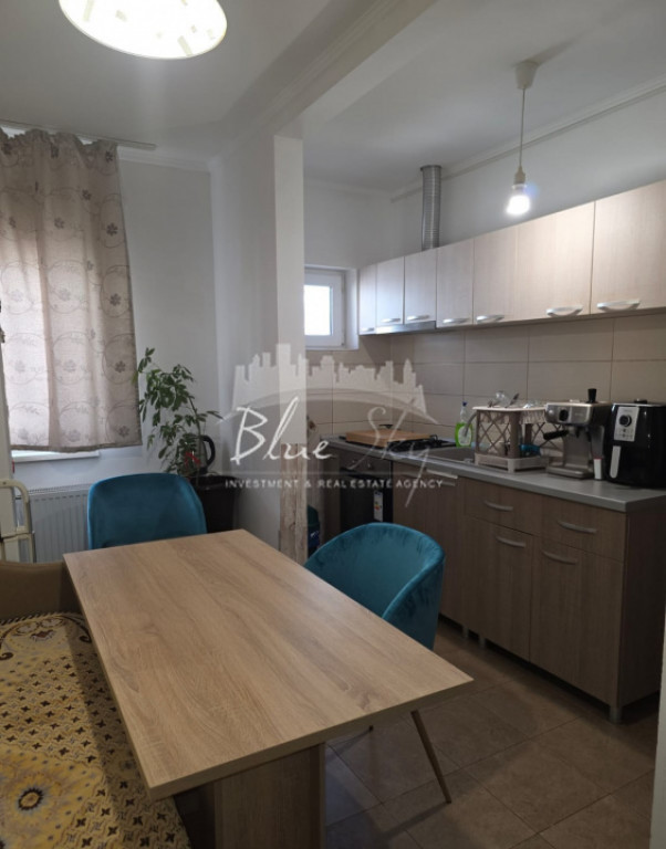 Apartament la mansardă în Zona Tomis 3, Str. Zmeurei – 5