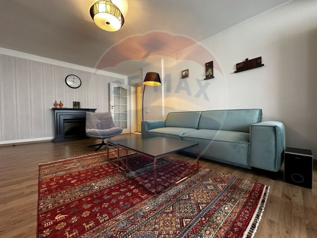 De vanzare apartament de lux pe Blvd. Decebal