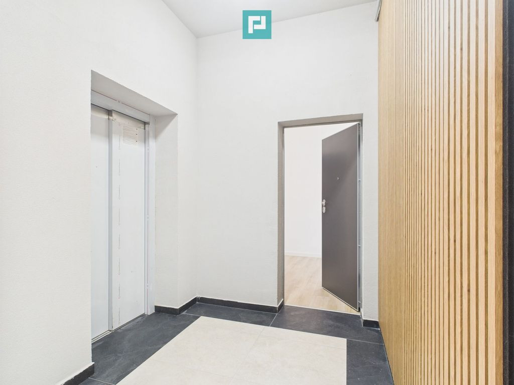 Apartament 2 camere cu gradina proprie, Freidorf