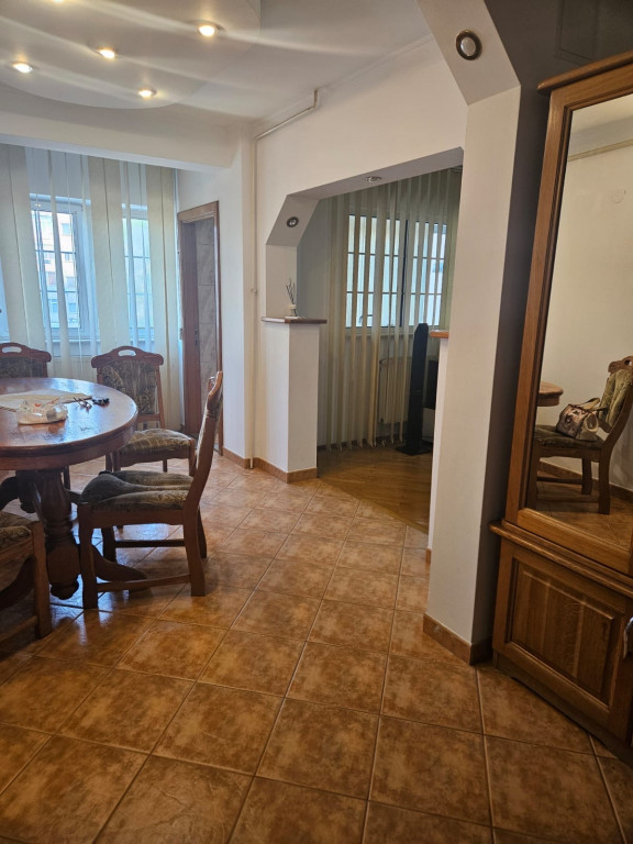 Apartament 3 camere 2 băi Calea lui Traian