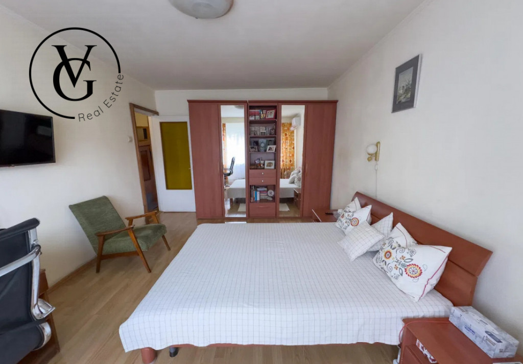 Apartament decomandat - 3 camere - zona Dacia