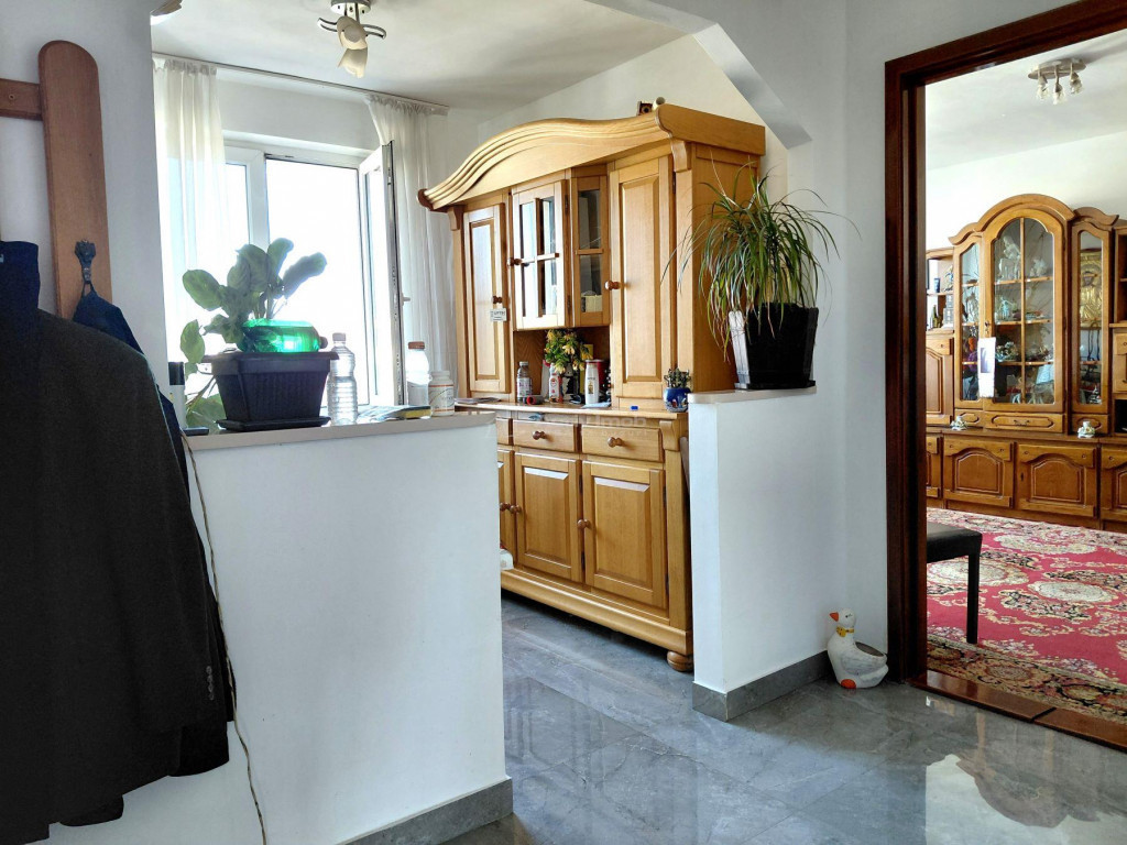 Ultracentral Apartament 3 camere etaj 3