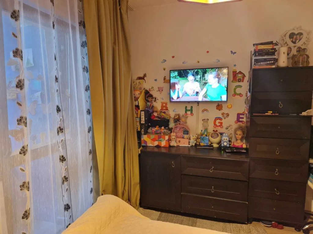 Apartament 2 camere 45 mp parter utilat și mobilat la 10...